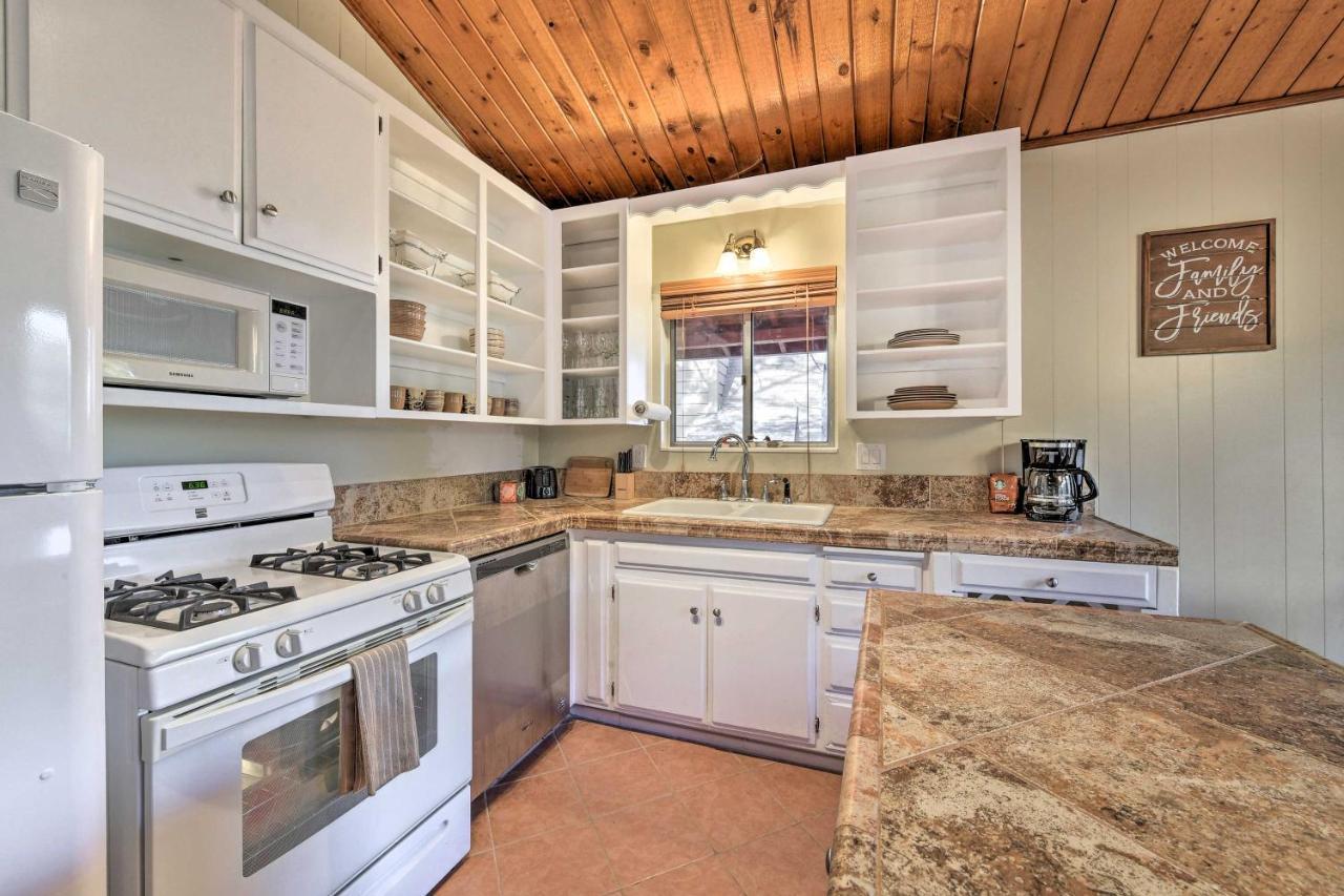 Lake Arrowhead Cabin With Deck And Stunning Mtn Views! سان برناردينو المظهر الخارجي الصورة