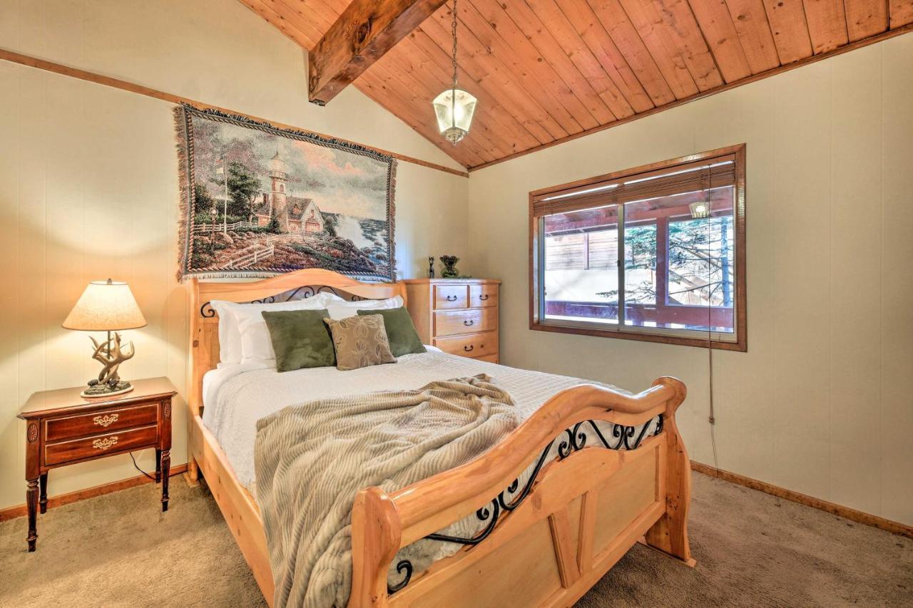 Lake Arrowhead Cabin With Deck And Stunning Mtn Views! سان برناردينو المظهر الخارجي الصورة