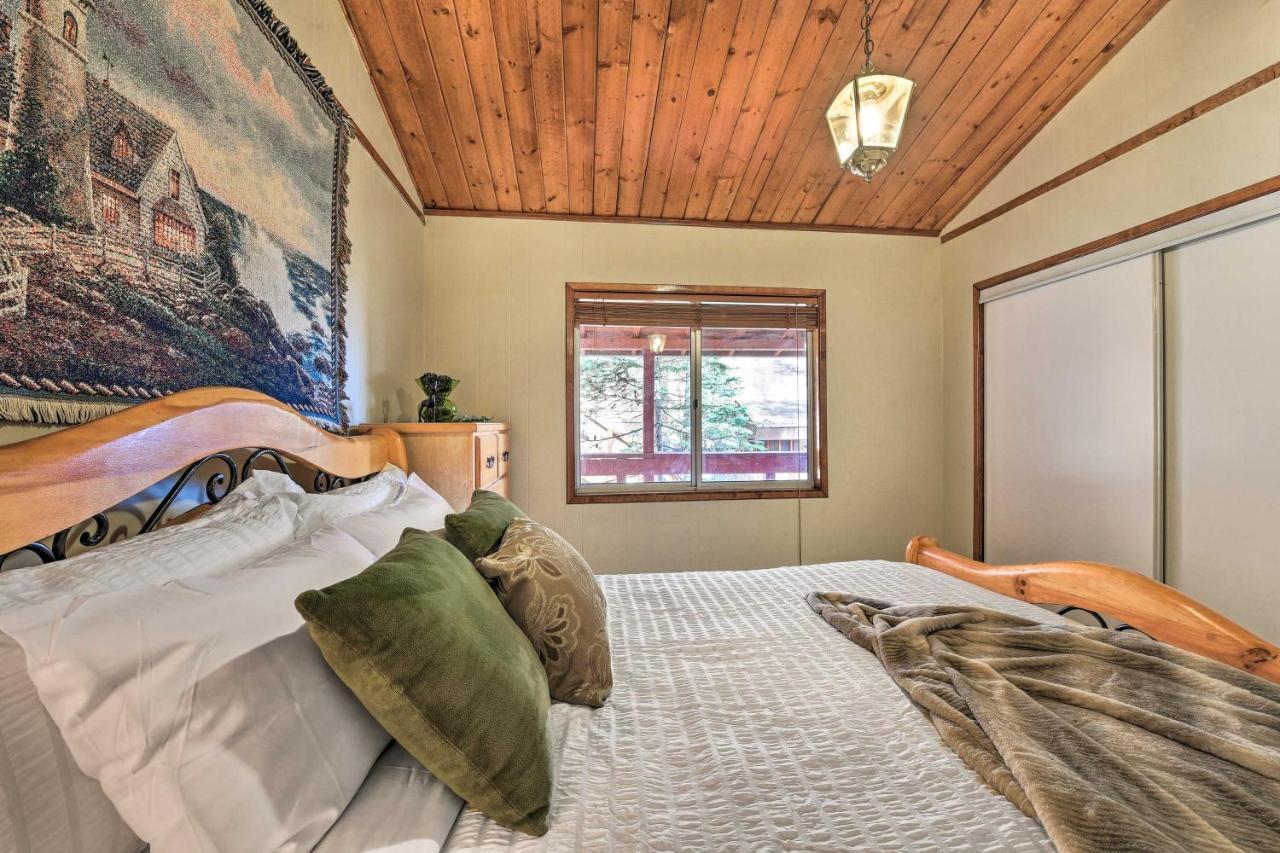 Lake Arrowhead Cabin With Deck And Stunning Mtn Views! سان برناردينو المظهر الخارجي الصورة
